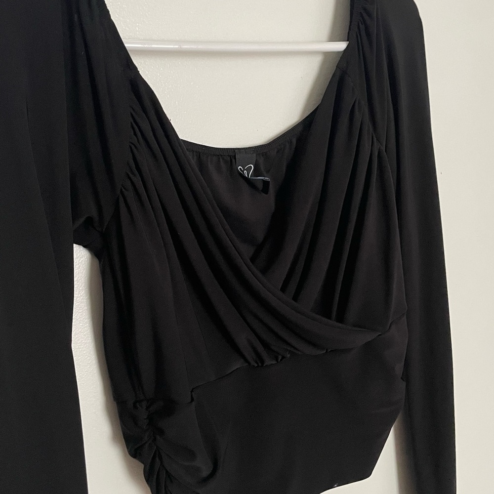Windsor store black off the shoulder top